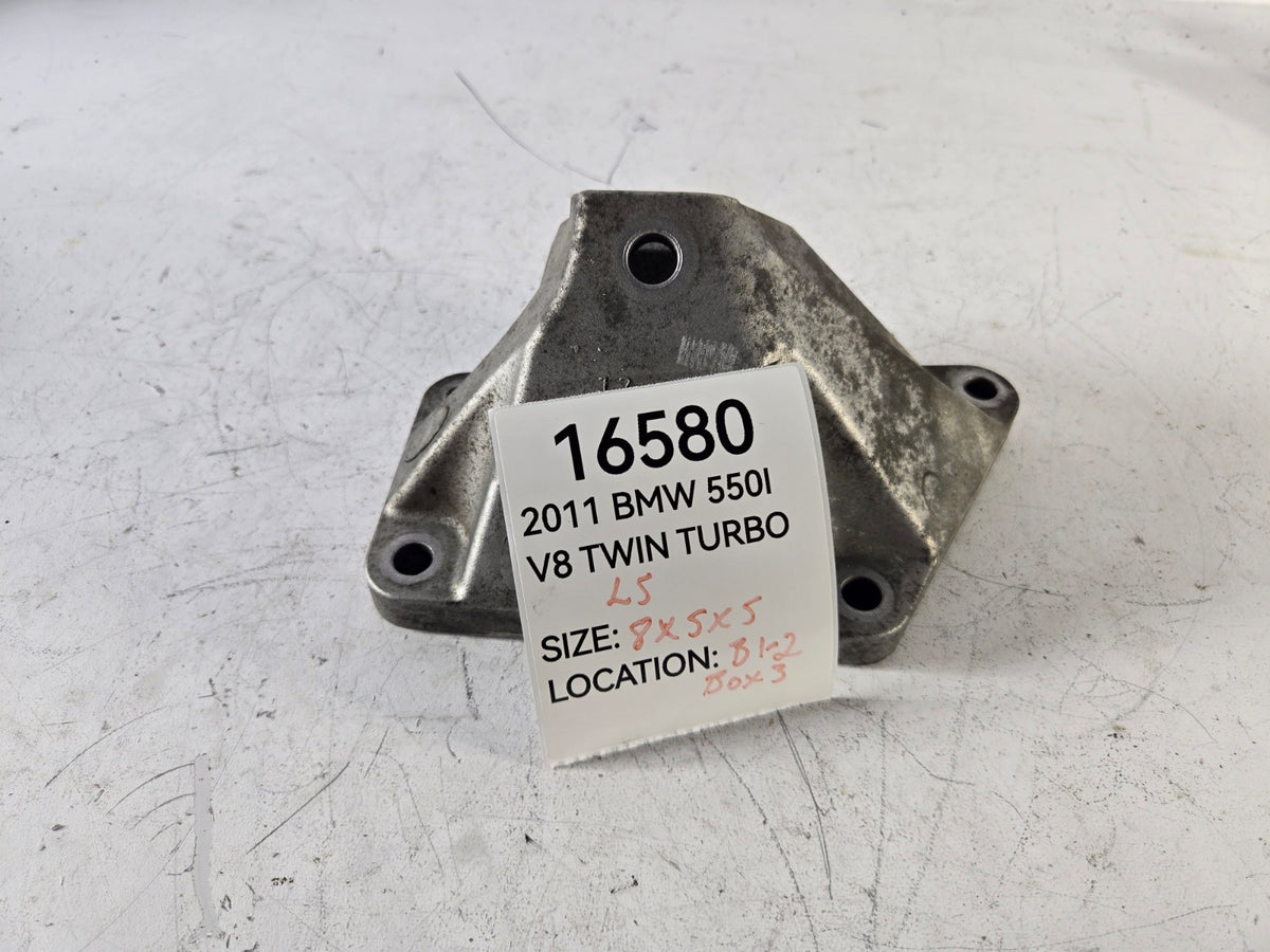 2010 2016 BMW 5 Series 550i 4.4L Engine Motor Mount Bracket Left Driver Side