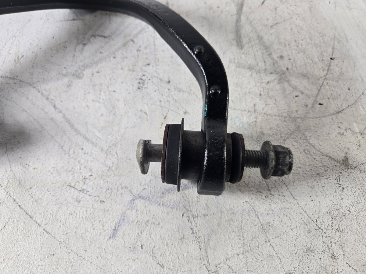 2003 2006 Lincoln Town Car Right Passenger Front Suspension Upper Control Arm OE