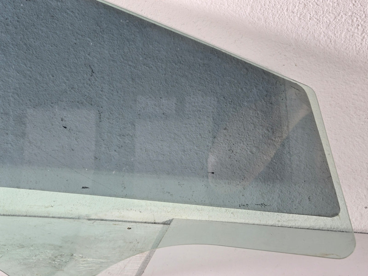 2011 2013 Hyundai Elantra Left Driver Side Front Door Window Solar Glass OEM