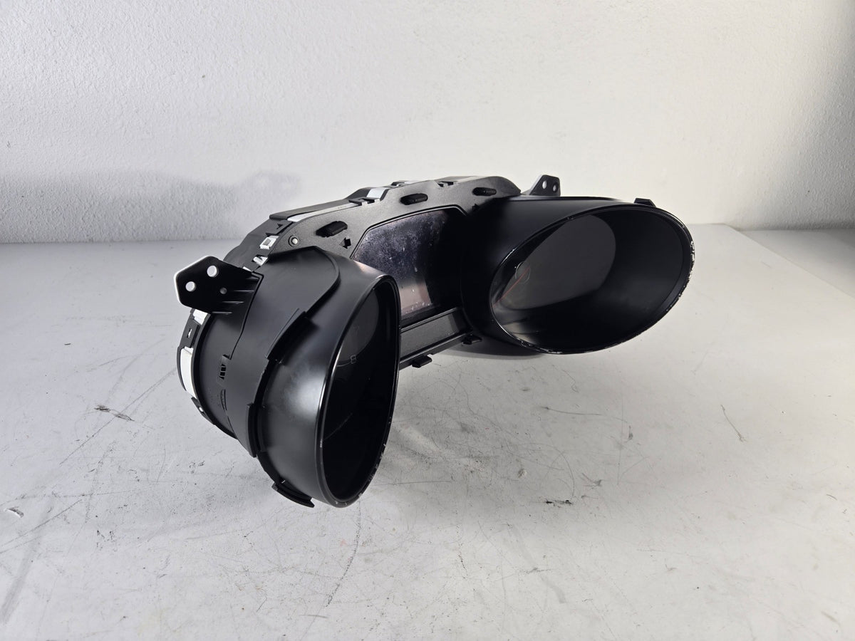 2015 2018 Kia Sedona Dash Instrument Cluster Speedometer OEM 94017A9050