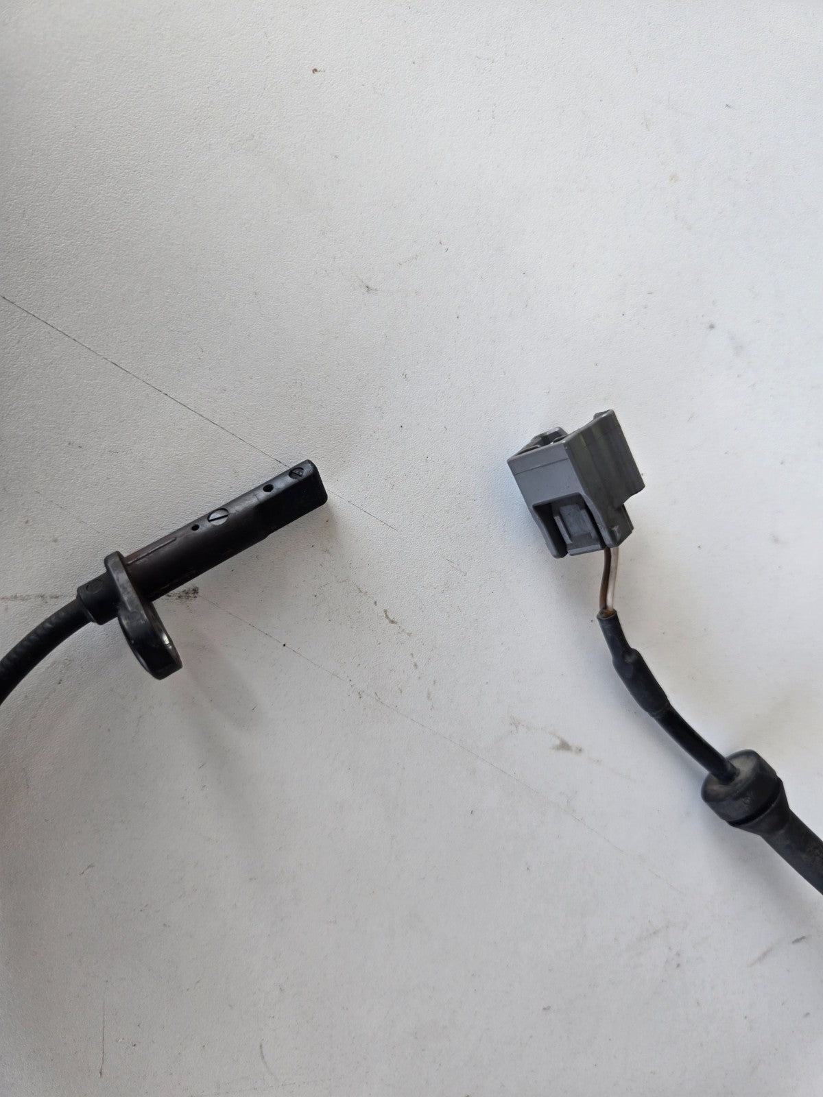 2020 Nissan Rogue left driver or right passenger FRONT abs wheel speed sensor OE