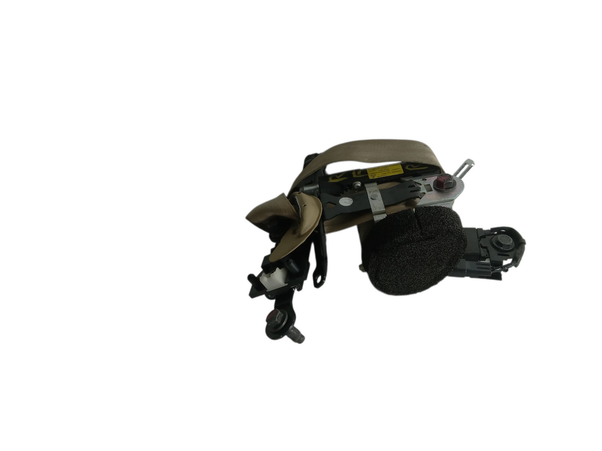 2012-2014 Hyundai Genesis Right Front Buckle Seat Belt Assembly OEM 14445