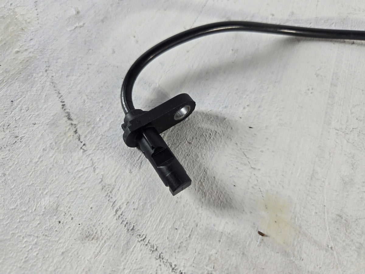 2003 2009 Mercedes Benz E320 E500 Left Or Right Rear Wheel Speed ABS Sensor OEM