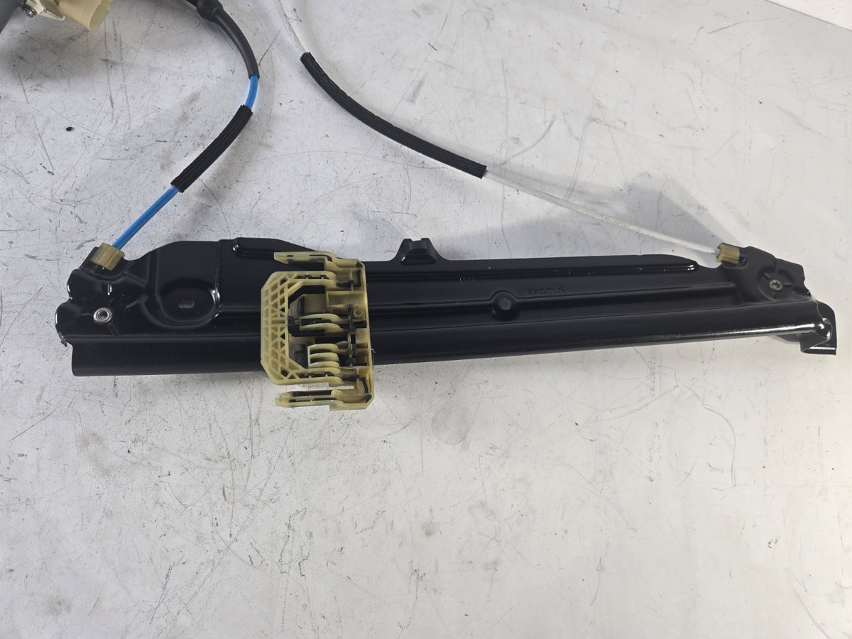 2010 2016 BMW 528i 550i Left Driver Front Door Window Regulator Motor OEM