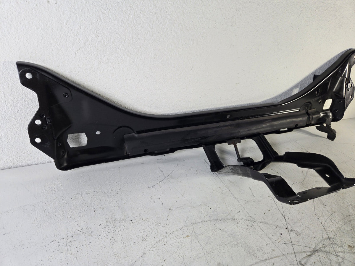 2003 2009 Mercedes Benz E500 Radiator Support Upper Tie Bar Hood Lock Bracket OE