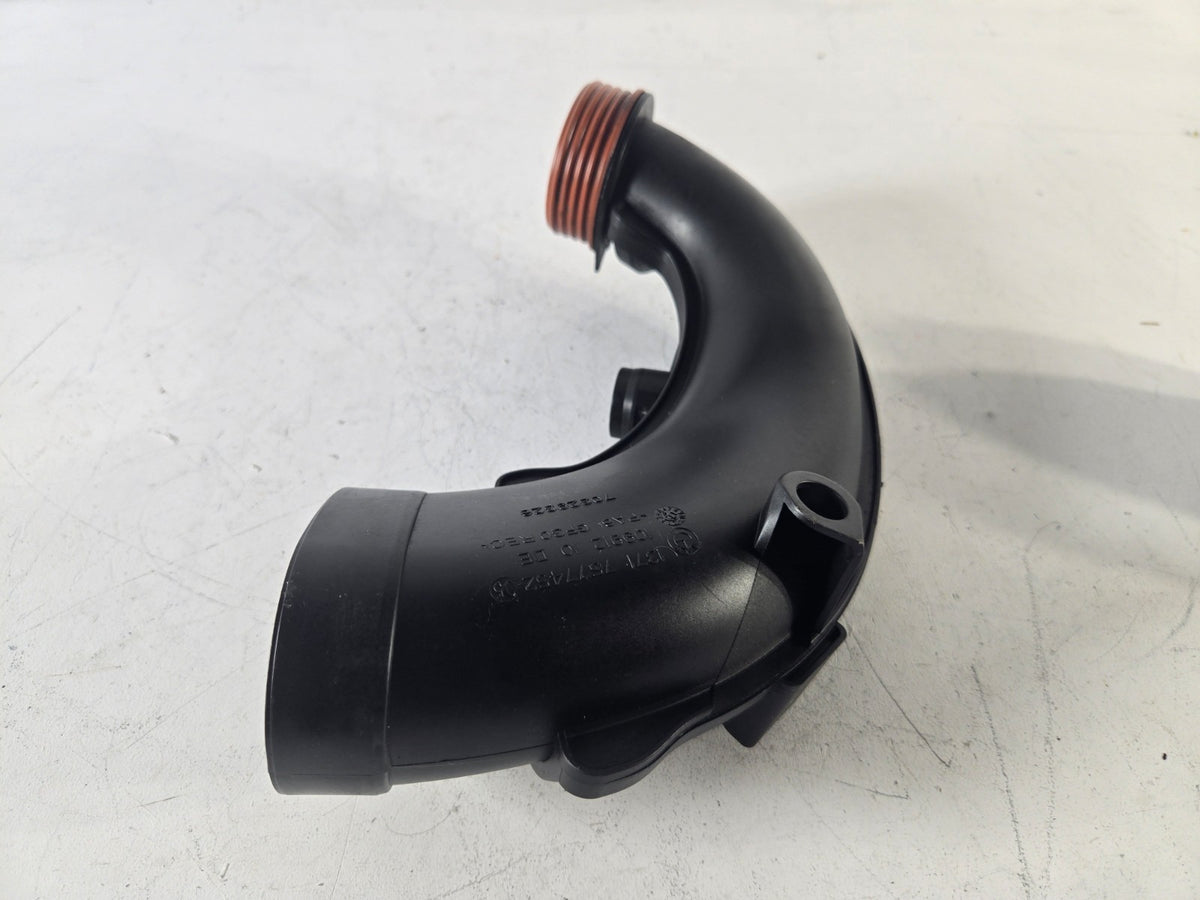 2010 2017 BMW 550i GT xDrive 4.4L Air Intake Duct Pipe Tube Left OEM 13717577452