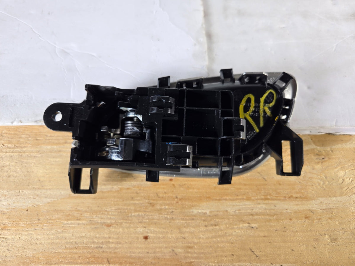 2013-2019 Nissan Sentra Rear Right Door Interior Handle 80670-3SG0C OEM 15255