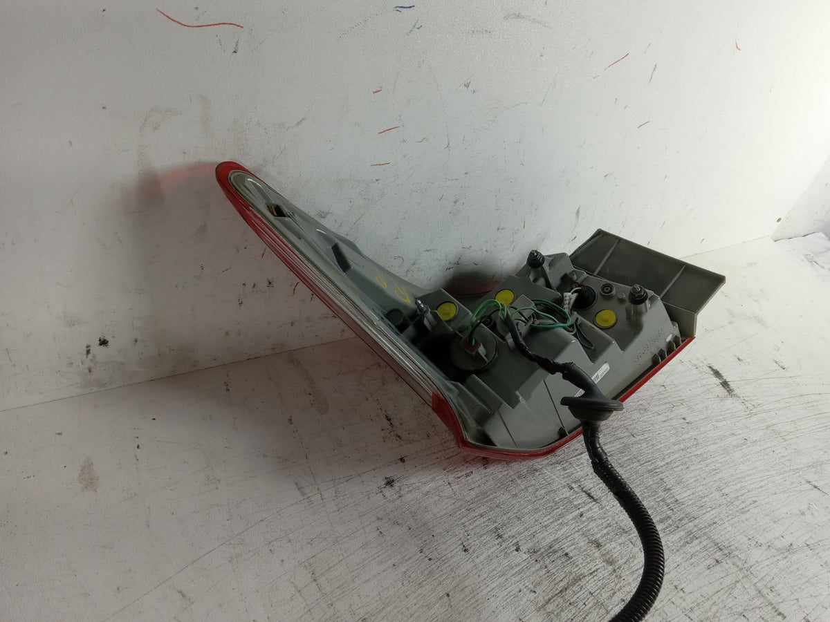 2013-2015 Nissan Sentra Right Rear Outer Tail Light Lamp 26550-3SG0A OEM 15232
