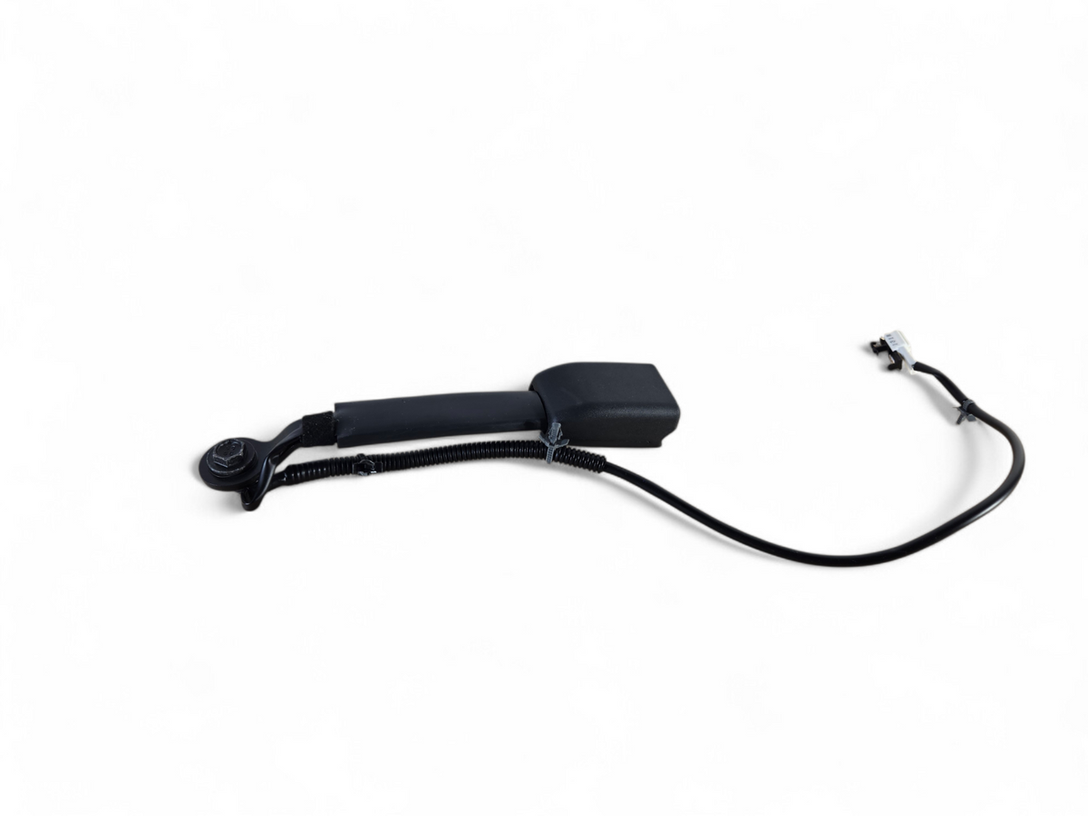 2008-2012 Infiniti EX35 Left Front Seat Belt Buckle Driver Black OEM 15524