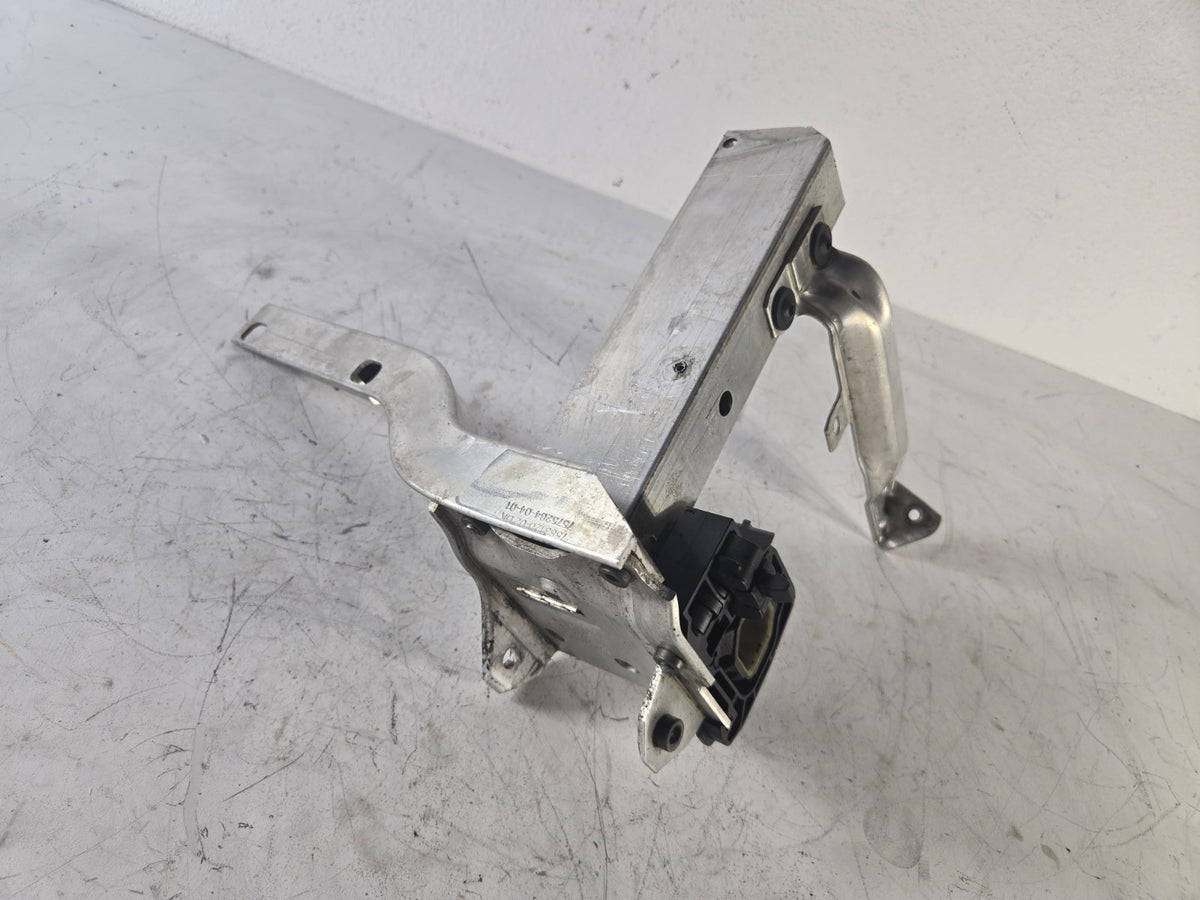 2010 2017 BMW 550i Right Passenger Front Bumper Reinforcement Support Bracket OE