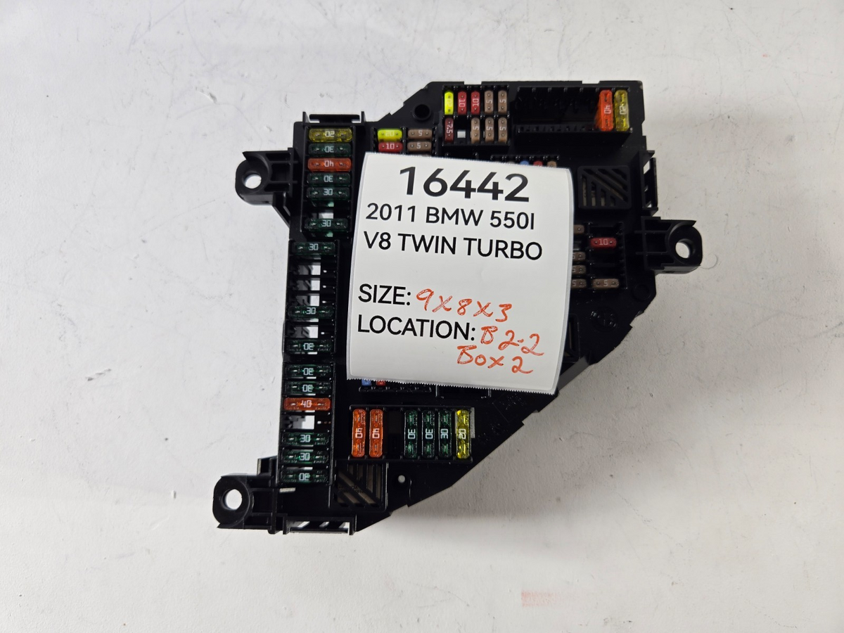 2010 2011 2012 2013 BMW 535i 550i Rear Power Distribution Fuse Box OEM 217033452