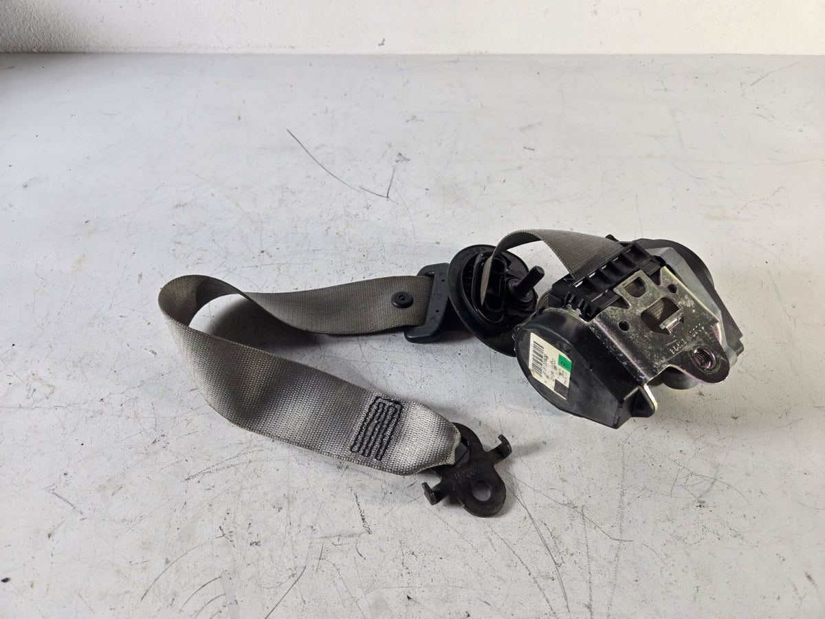 2010 2016 BMW 528i 535d 550i Right Passenger Side Front Seat Belt Retractor OEM