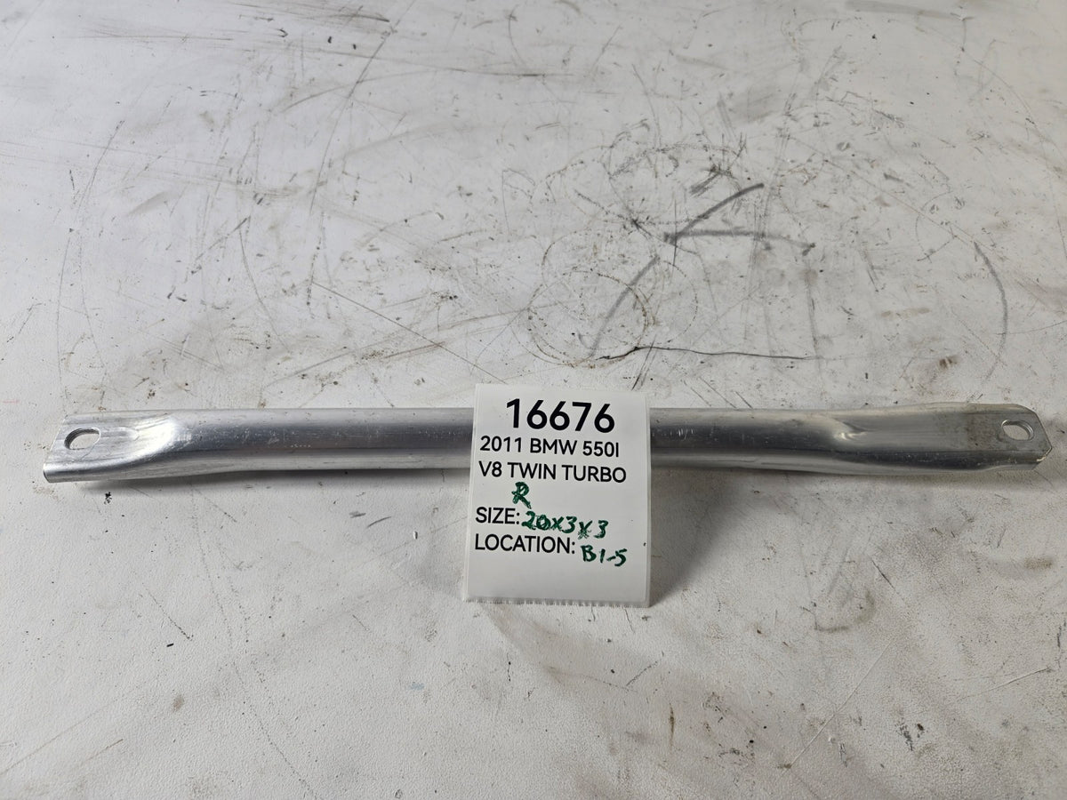 2010 2016 BMW 528i 535d 550i Right Side Front Rearward Support Bar Brace Bracket
