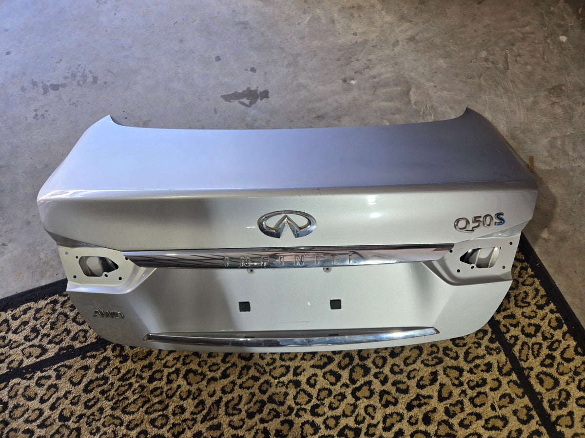 2014 2017 Infiniti Q50s Hybrid AWD Rear Back Trunk Deck Lid Shell Panel OEM x