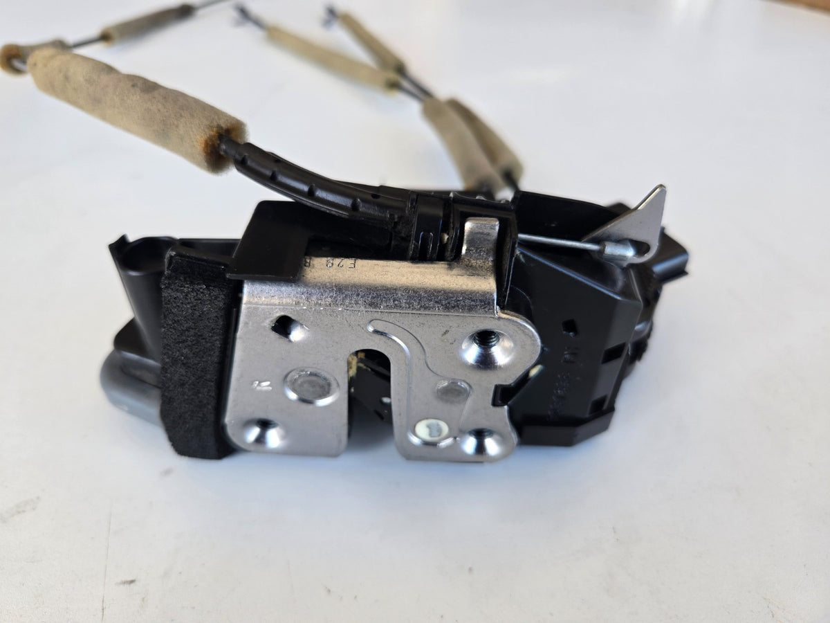 2014 2020 Nissan rogue right passenger Front door power lock actuator latch OEM