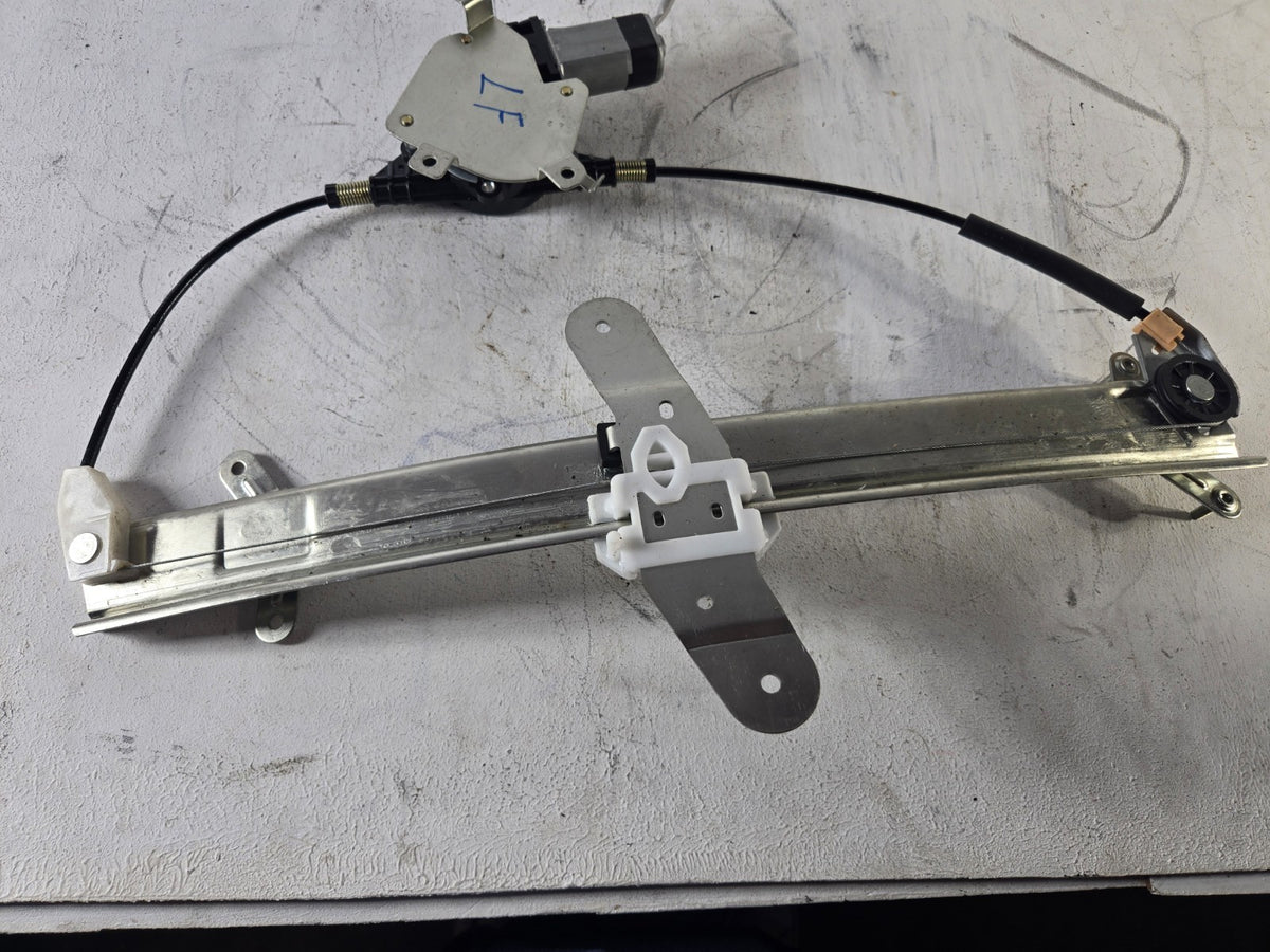 2004 Lincoln Town Car Left Driver Side Front Door Window Regulator Motor OEM