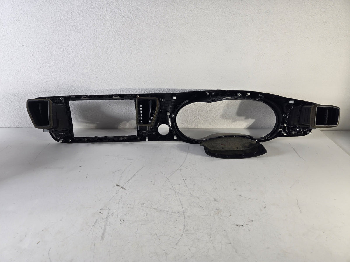 2015 2018 Kia Sedona Dash Instrument Center Bezel Trim Vent OEM 84740A9100CA