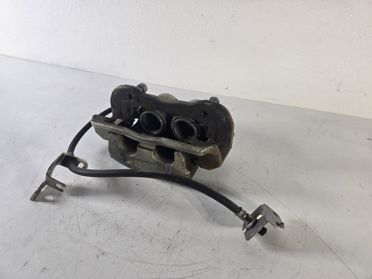 2015 2021 Kia Sedona Left Driver Side Front Wheel Brake Caliper OEM 58110A9000