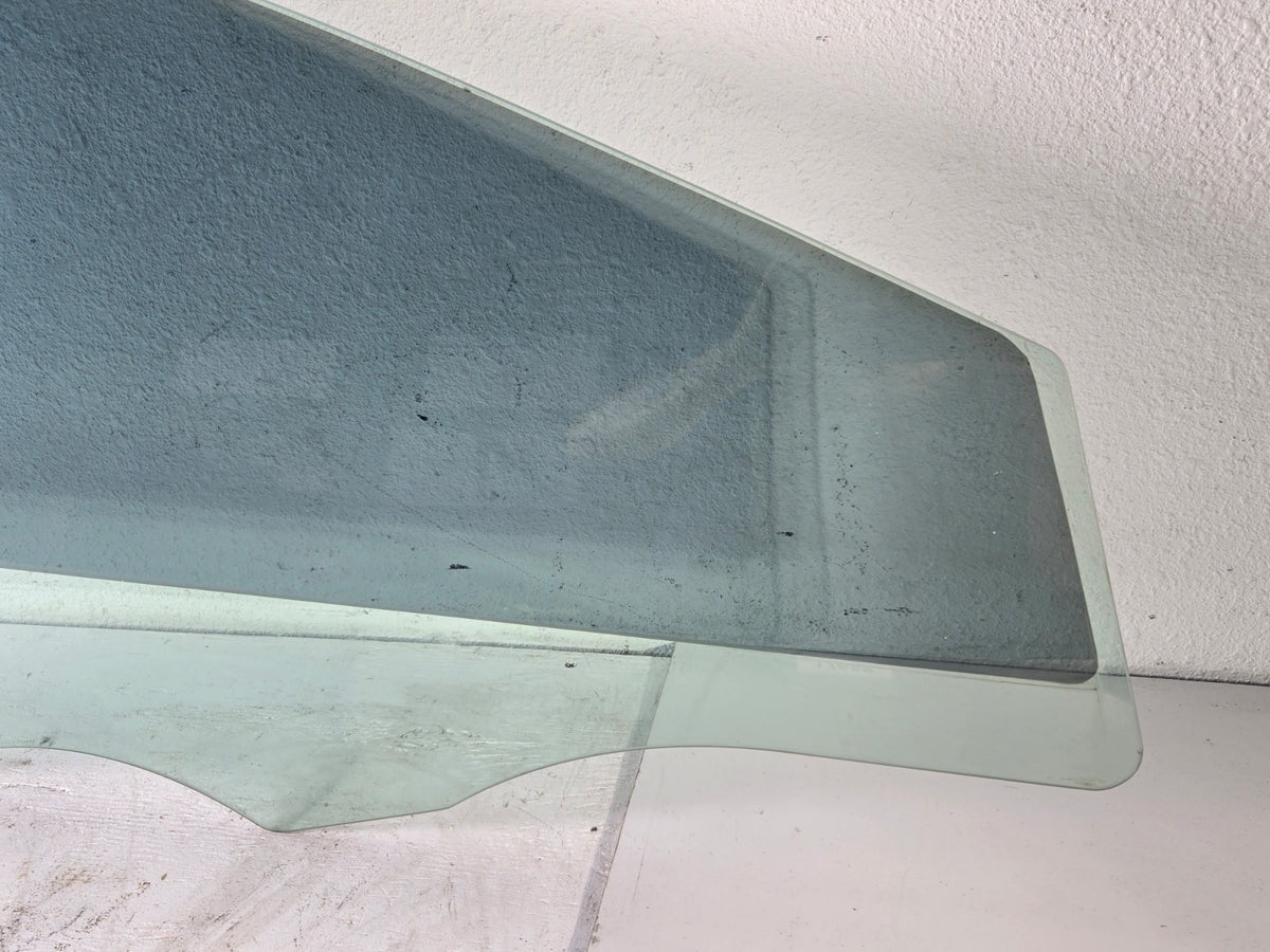 2011 2013 Hyundai Elantra Right Passenger Side Front Door Window Solar Glass OEM
