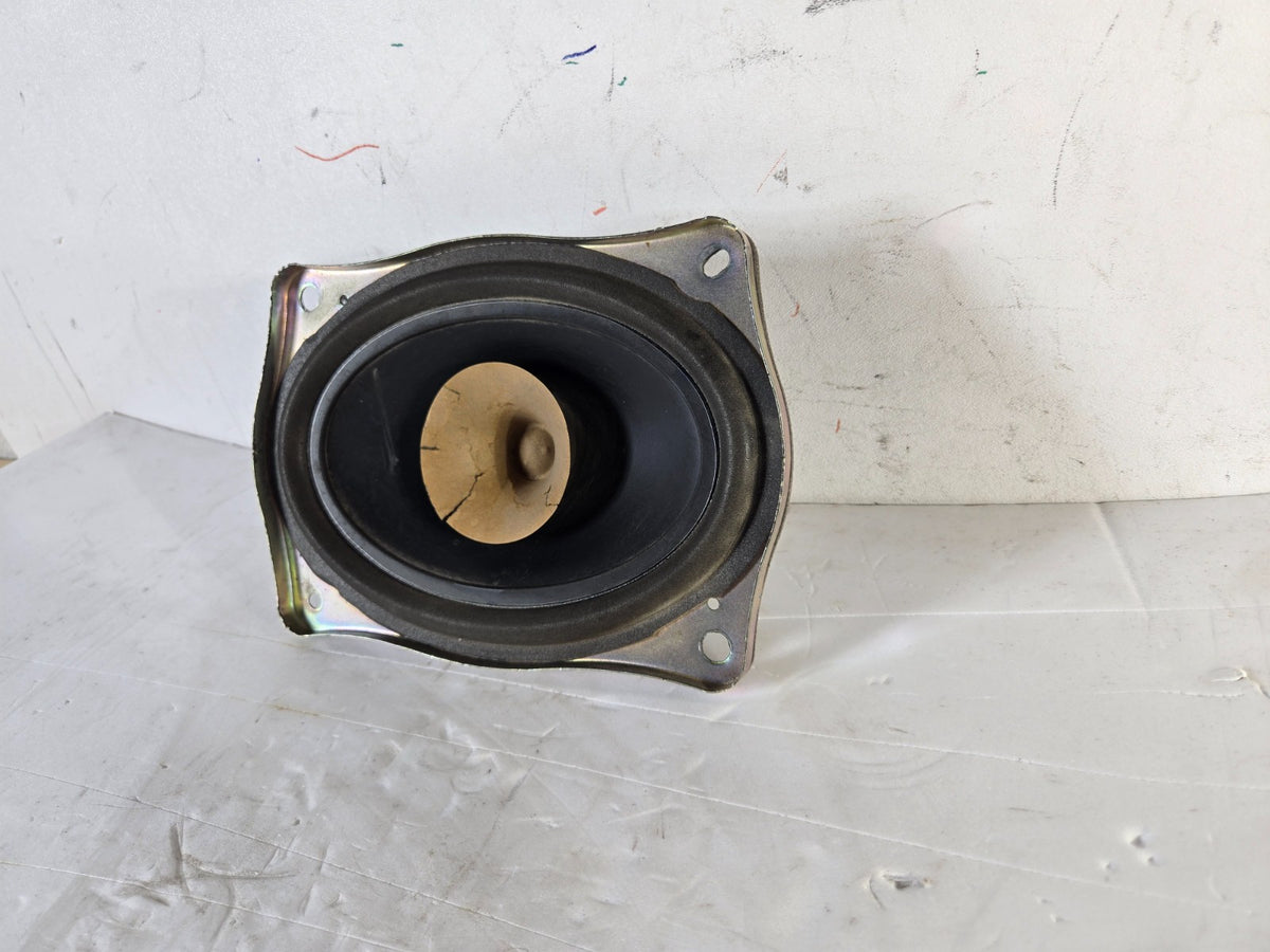 2015-2018 Nissan Sentra Left Rear Package Tray Speaker LH 28157-3TA1B OEM 15278