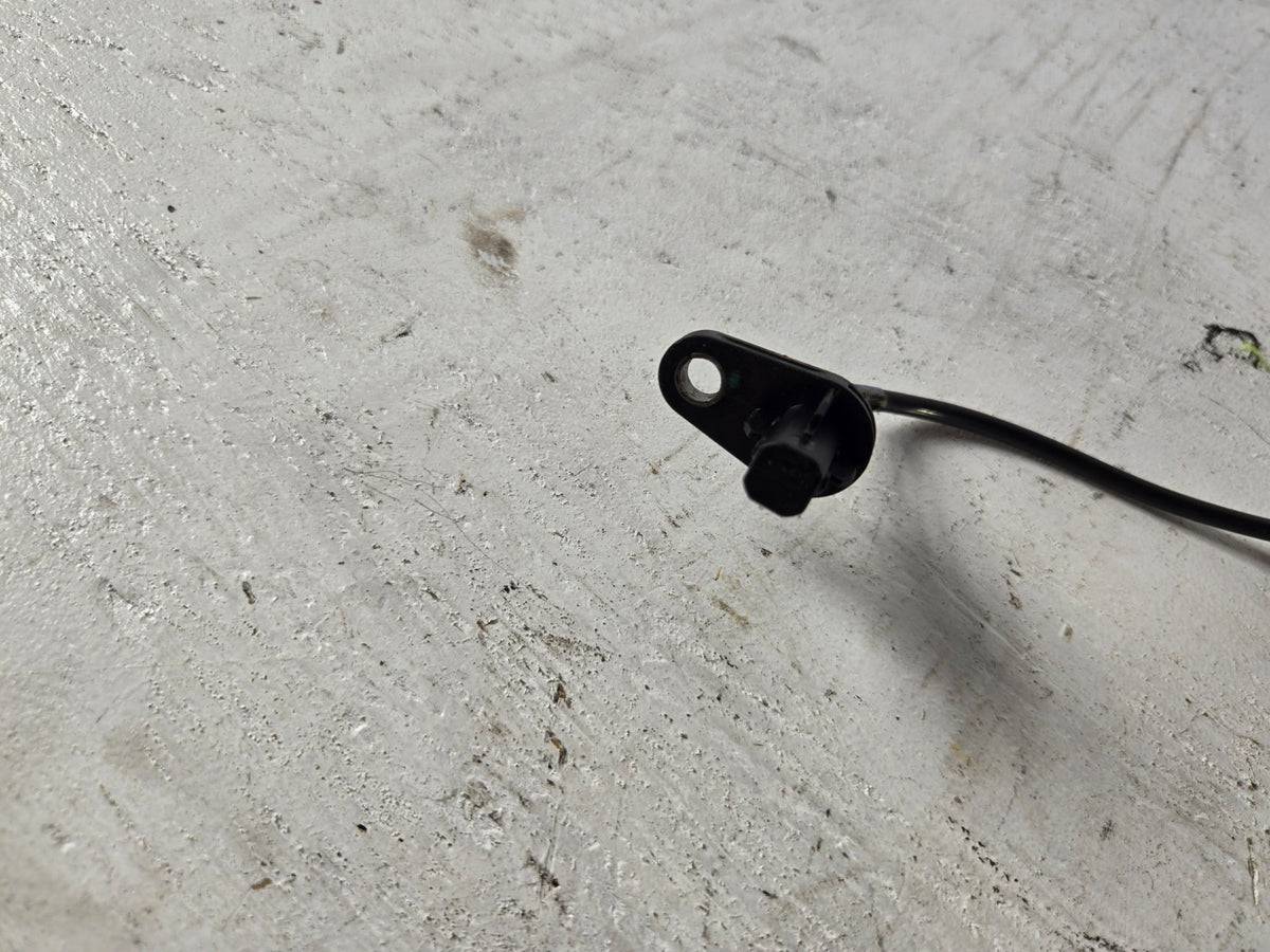 2012 2016 Hyundai Elantra Right Passenger Side Front Wheel ABS Speed Sensor OEM