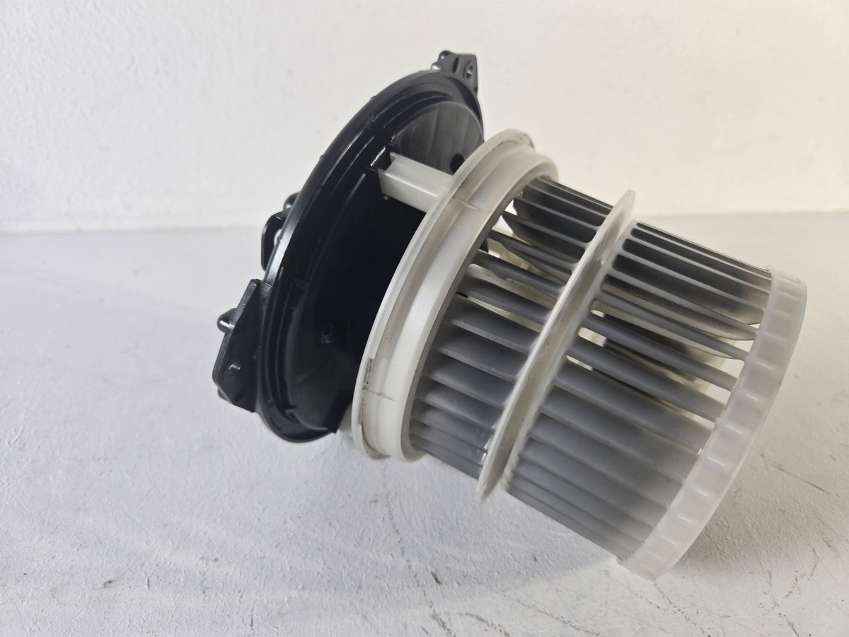 2016 2023 Mazda CX-9 CX9 Front A/C Heater Blower Fan Motor OEM TK4861B10