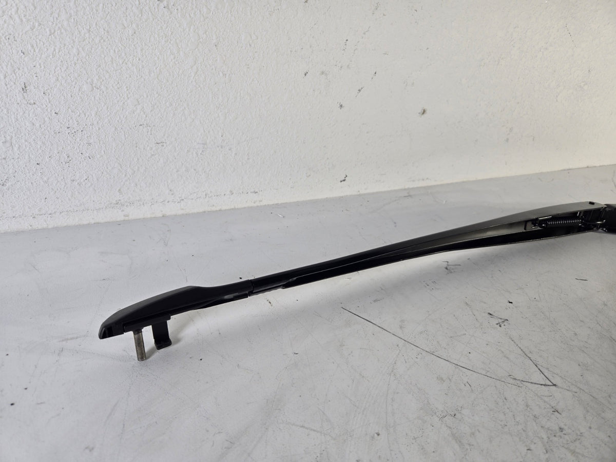 2010 2016 BMW 528i 535d 550i Right Passenger Side Front Windshield Wiper Arm OEM
