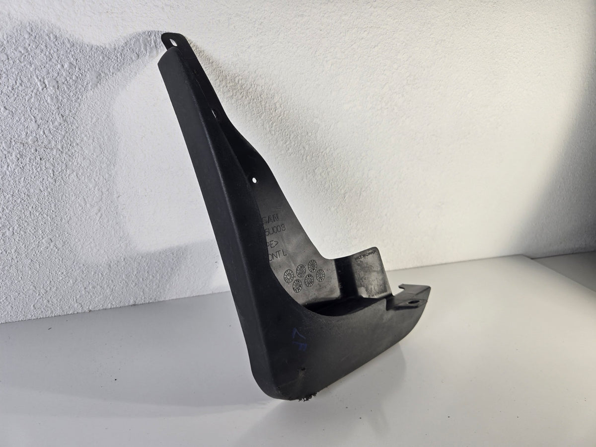 2008-2012 Infiniti EX35 Left Rear Splash Guard Mud Flap Trim 999J25U004 OEM 5655