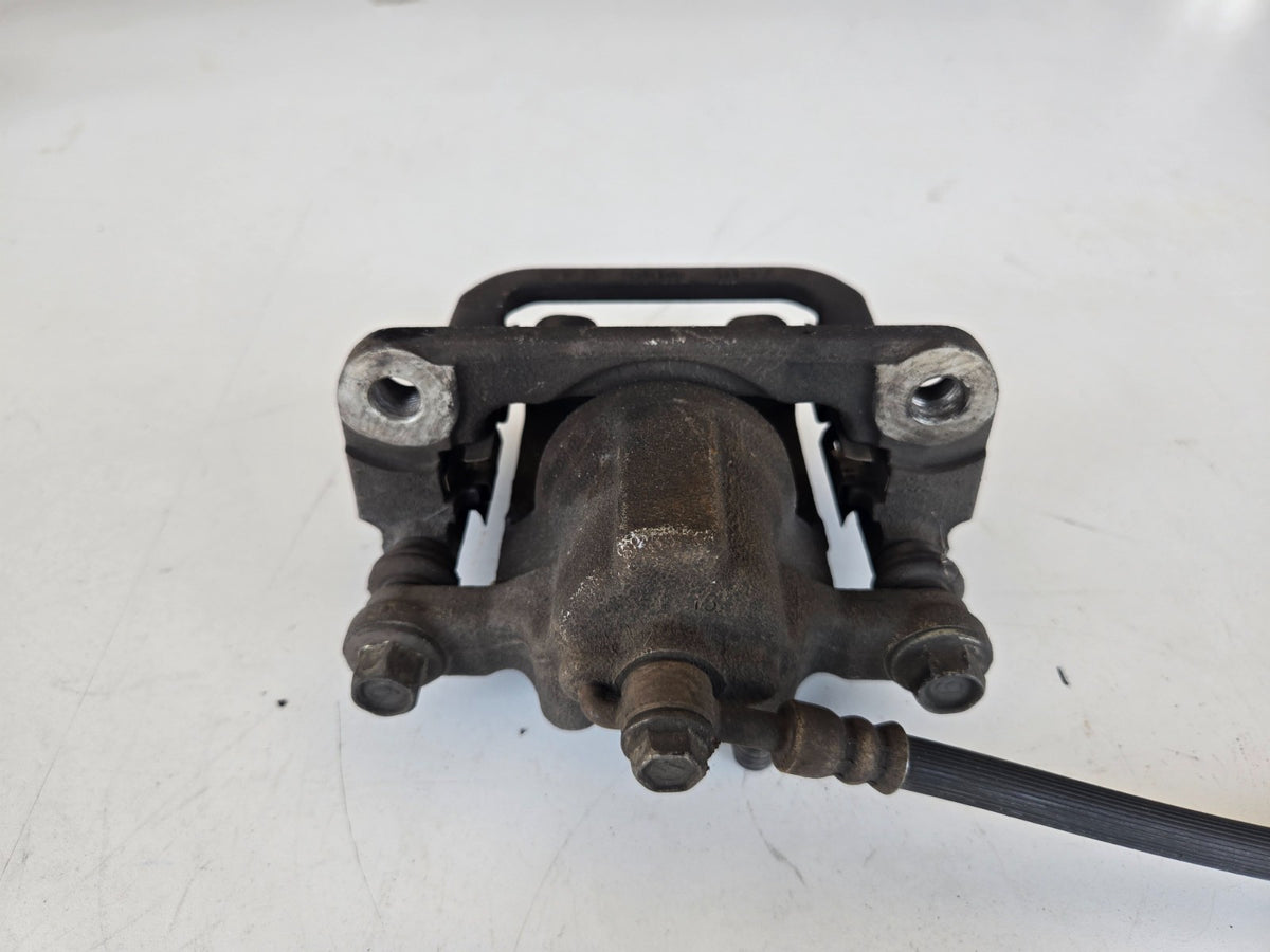 2014 2020 Nissan Rogue right passenger rear back wheel brake caliper manual park