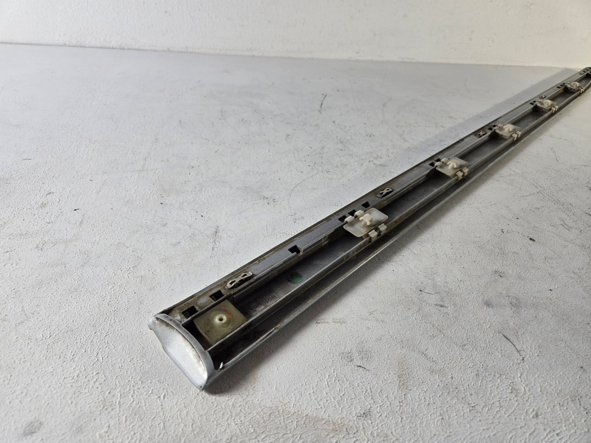 2003 2009 Mercedes Benz E320 E500 Left Driver Front Door Trim Lower Molding OEM
