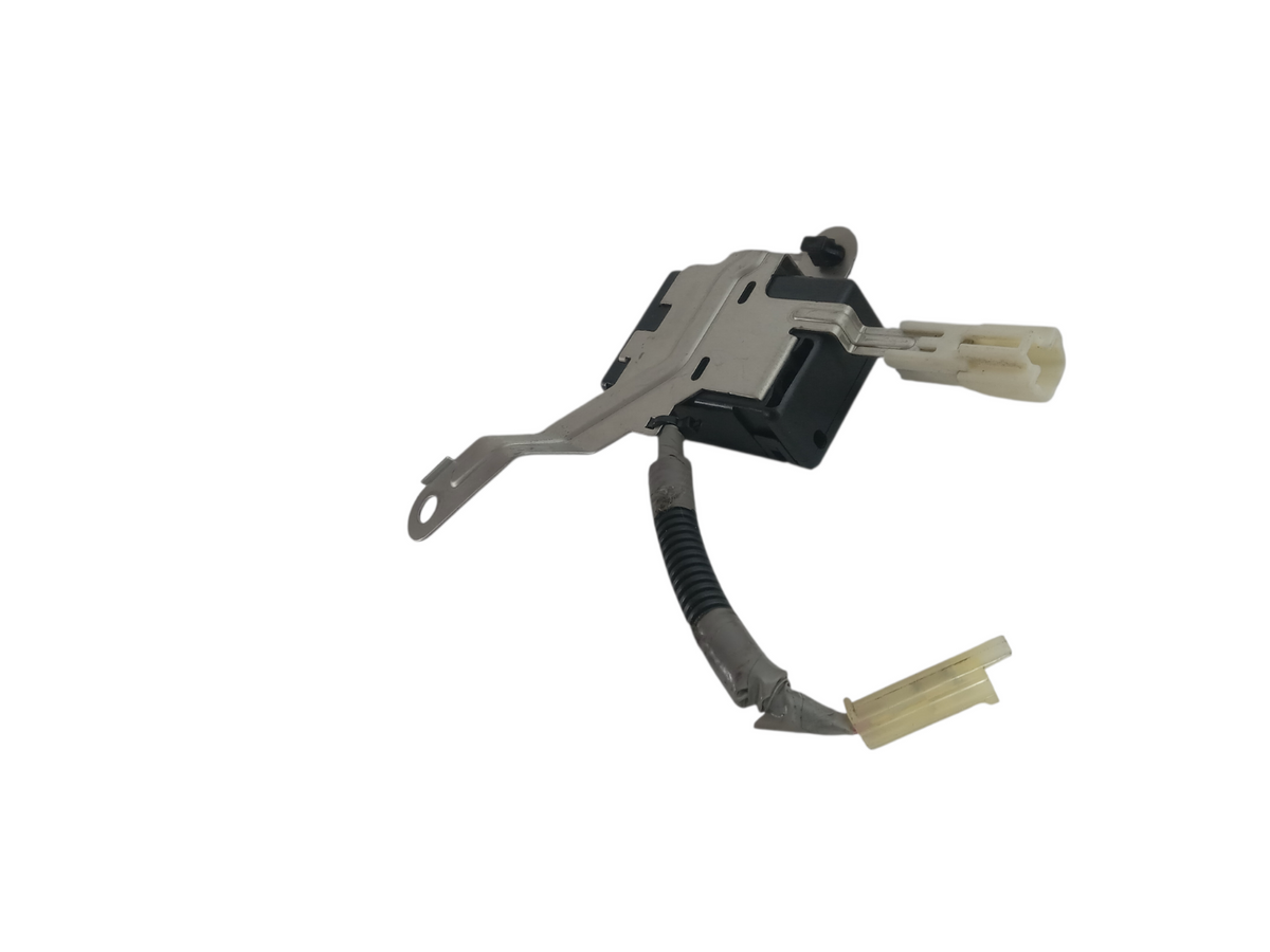 2007-2008 Lexus IS250 Antenna Noise Filter Control Module 863B0-53010 OEM 14090