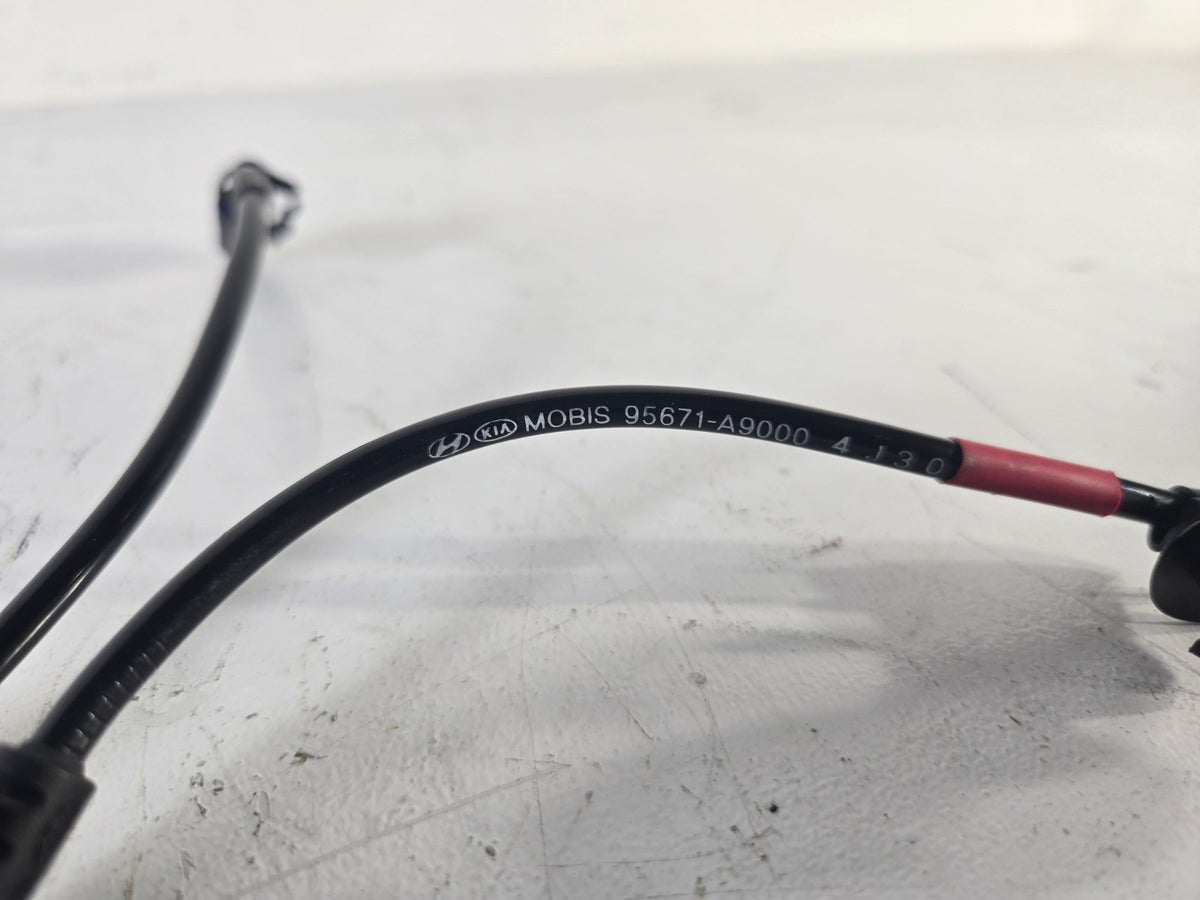 2015 2021 Kia Sedona Right Passenger Side Front Wheel Speed ABS Sensor OEM