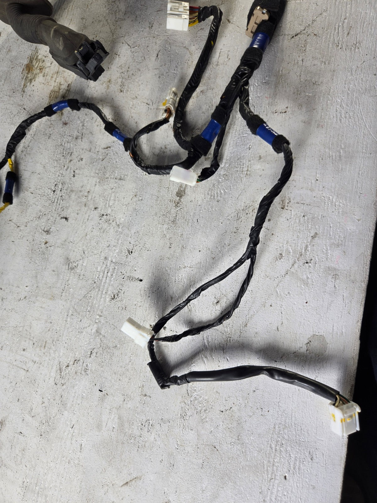 2011 2013 Hyundai Elantra Right Passenger Side Front Door Wire Wiring Harness OE