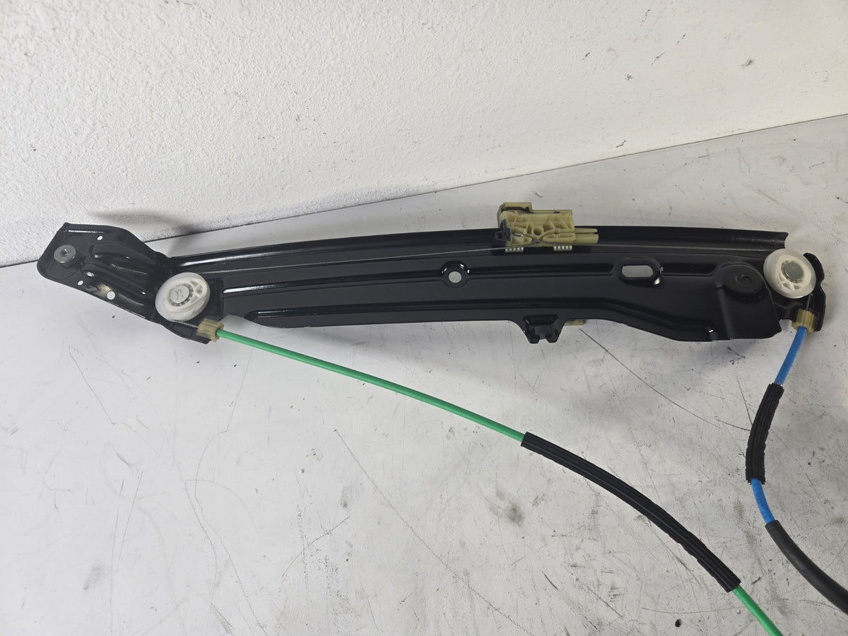 2010 2016 BMW 528i 550i Right Passenger Front Door Window Regulator Motor OEM