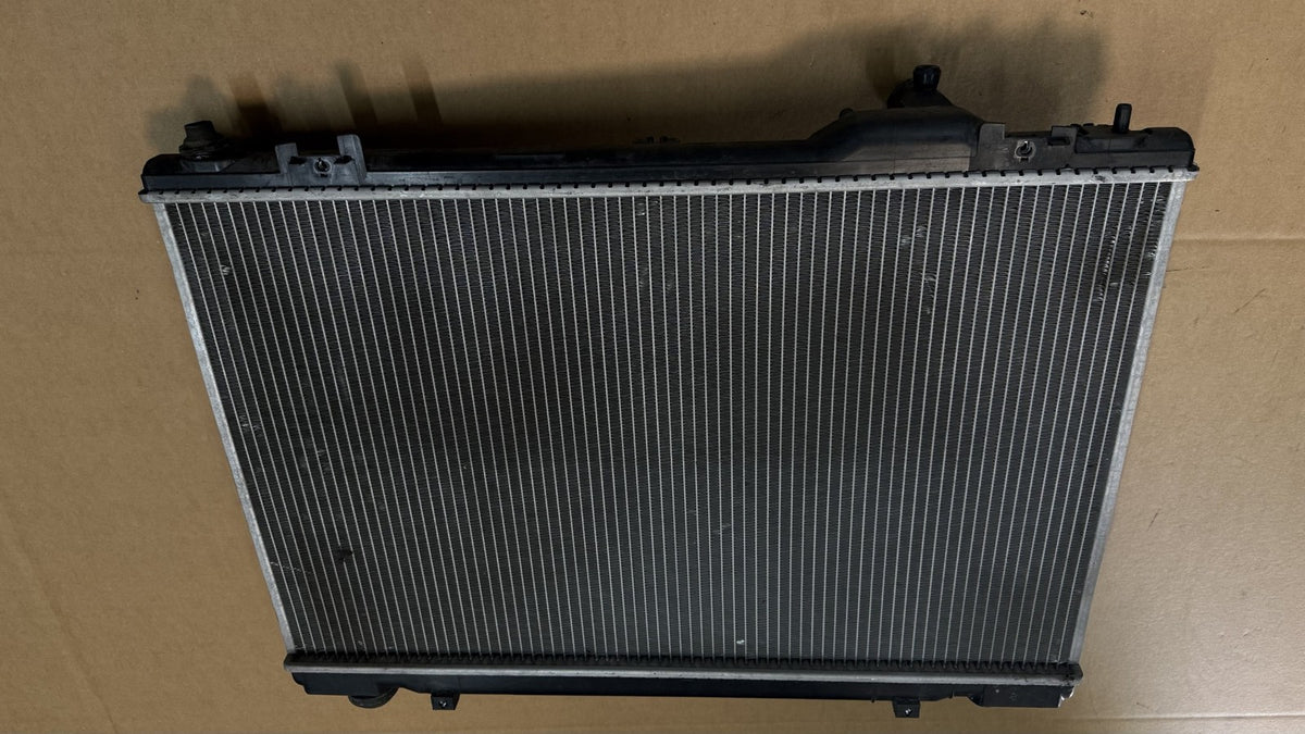 2007-2017 Lexus LS460 Radiator Assembly 16400-38172 OEM