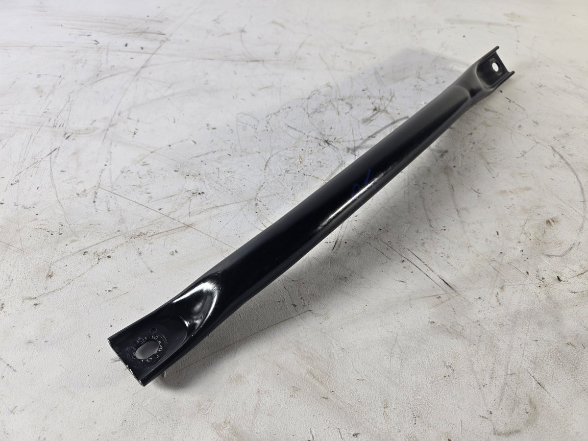 2010 2016 BMW 550i M5 Right Side Radiator Cross Brace Bracket OEM 51717268354