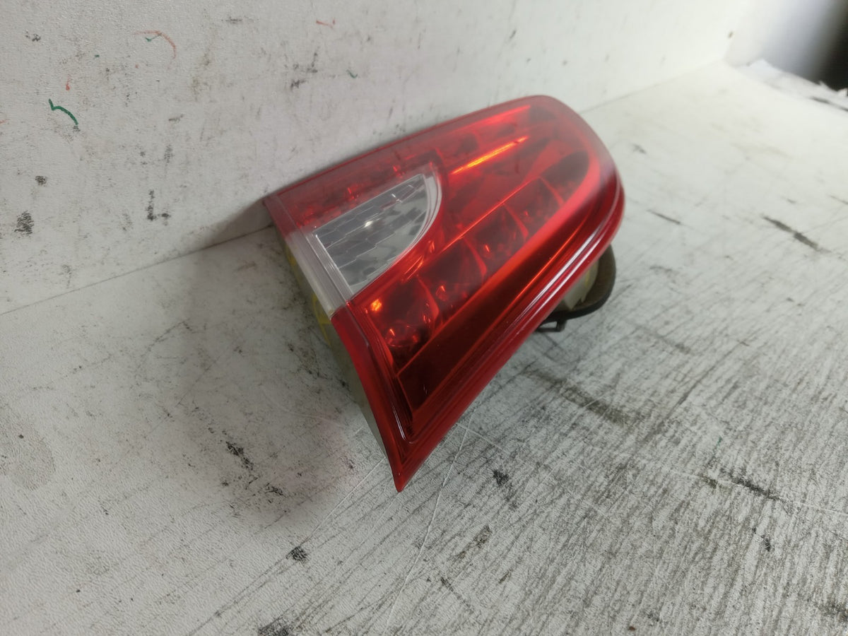 2013-2015 Nissan Sentra Right Rear Trunk Inner Tail Light 26550-3SH5A OEM 15229