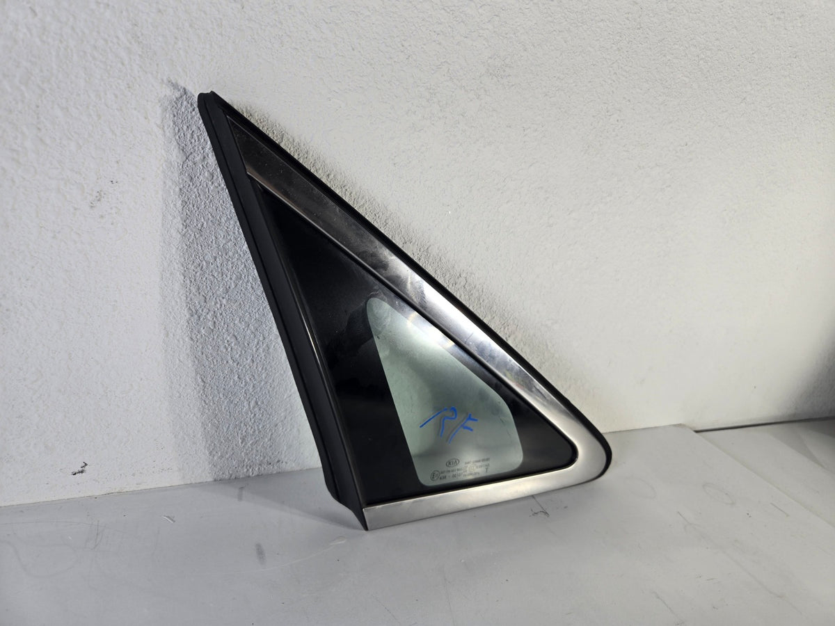 2015 2021 Kia Sedona Right Passenger Side Front Door Vent Quarter Glass OEM