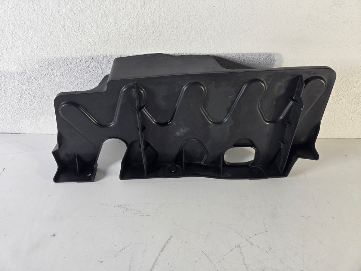 2015 2018 Kia Sedona Right Passenger Front Side Shield Cover Panel OE 29120A9000