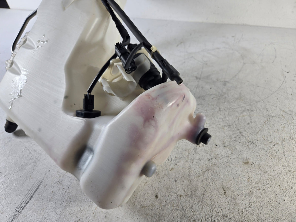 2003 2009 Mercedes Benz E500 Windshield Wiper Washer Reservoir OEM 2118600160