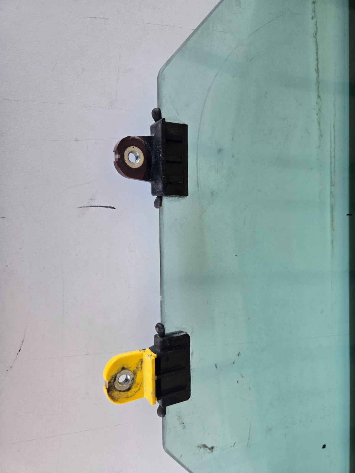 2014 2020 Nissan Rogue US built right passenger side front door glass window OEM