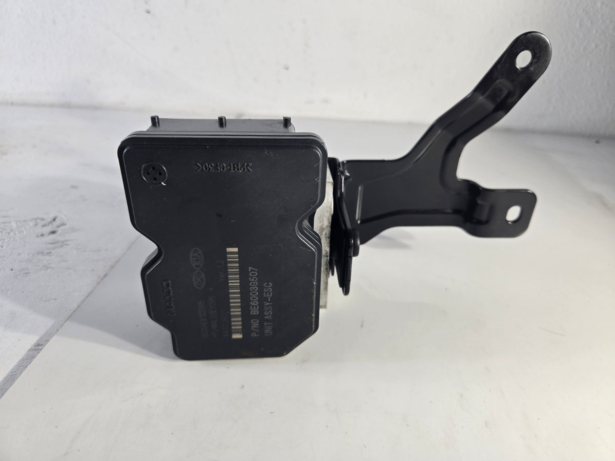 2011 2012 2013 Hyundai Elantra ABS Anti-Lock Braking System Pump OEM 589203X700