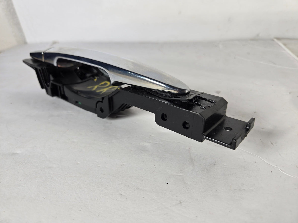 2013-2019 Nissan Sentra Rear Right Exterior Door Handle 82640-9N00A OEM 15258