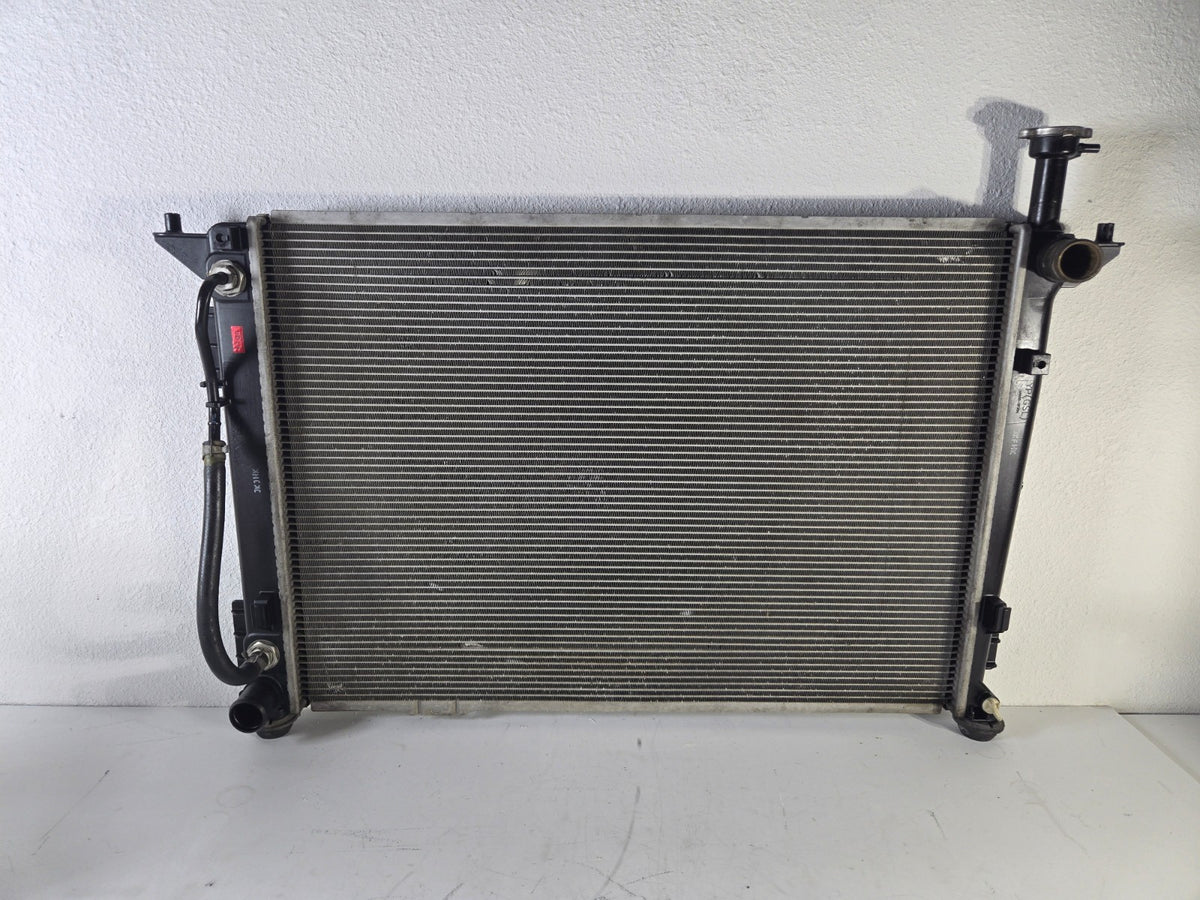 2015 2016 2017 2018 2020 2021 Kia Sedona 3.3L Radiator Core OEM 25310A9050