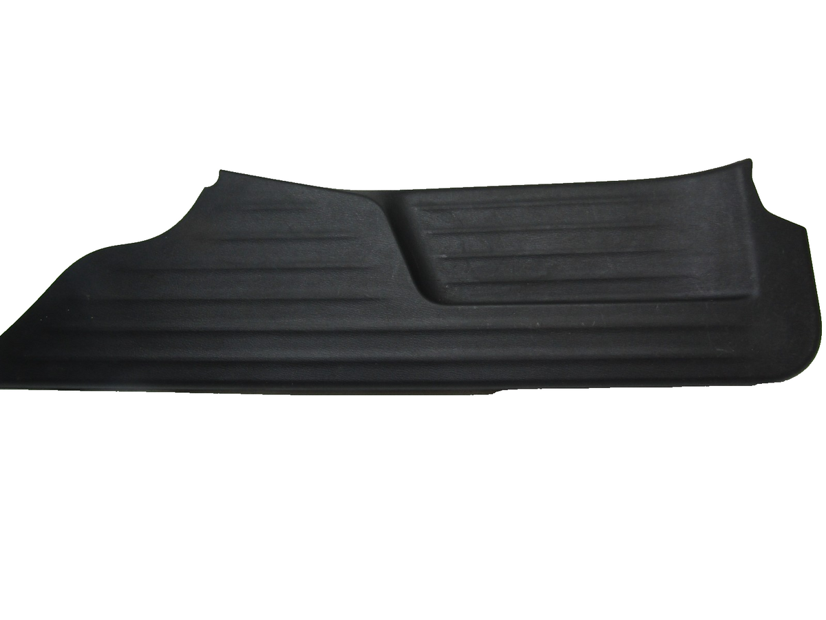 2015 Infiniti Qx60 left driver rear kick kicking plate scuff trim molding floor
