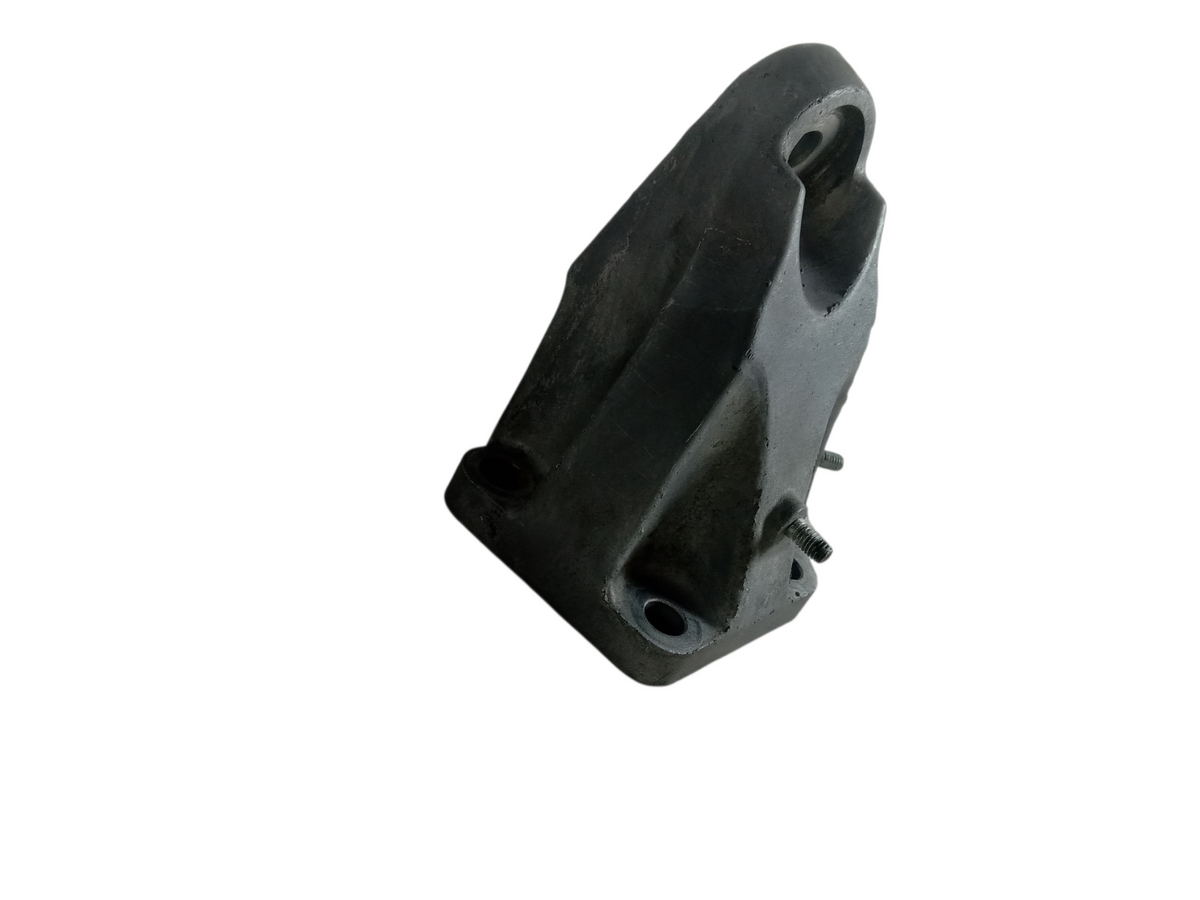 2007-2008 Lexus IS250 Left Side Engine Motor Mount Bracket 12302-31010 OEM 14160