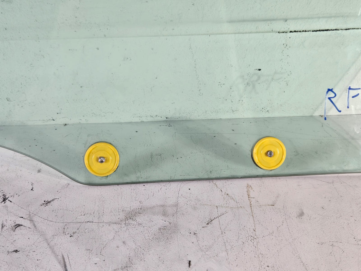 1999 2011 Lincoln Town Car Right Passenger Side Front Door Window Glass OEM