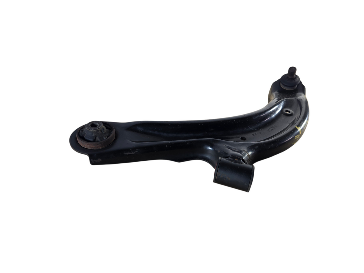 2013-2019 Nissan Sentra Left Front Suspension Lower Control Arm LH OEM 15368