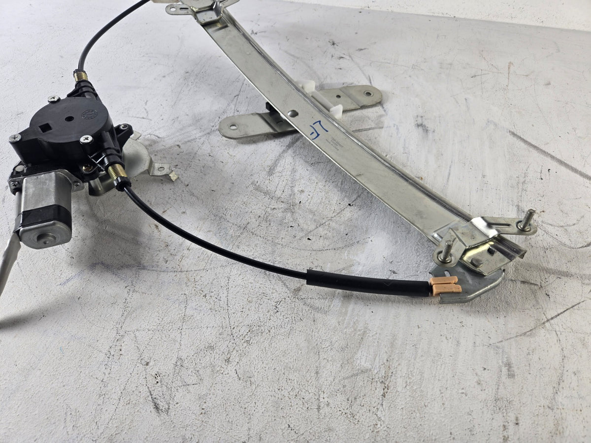 2004 Lincoln Town Car Left Driver Side Front Door Window Regulator Motor OEM