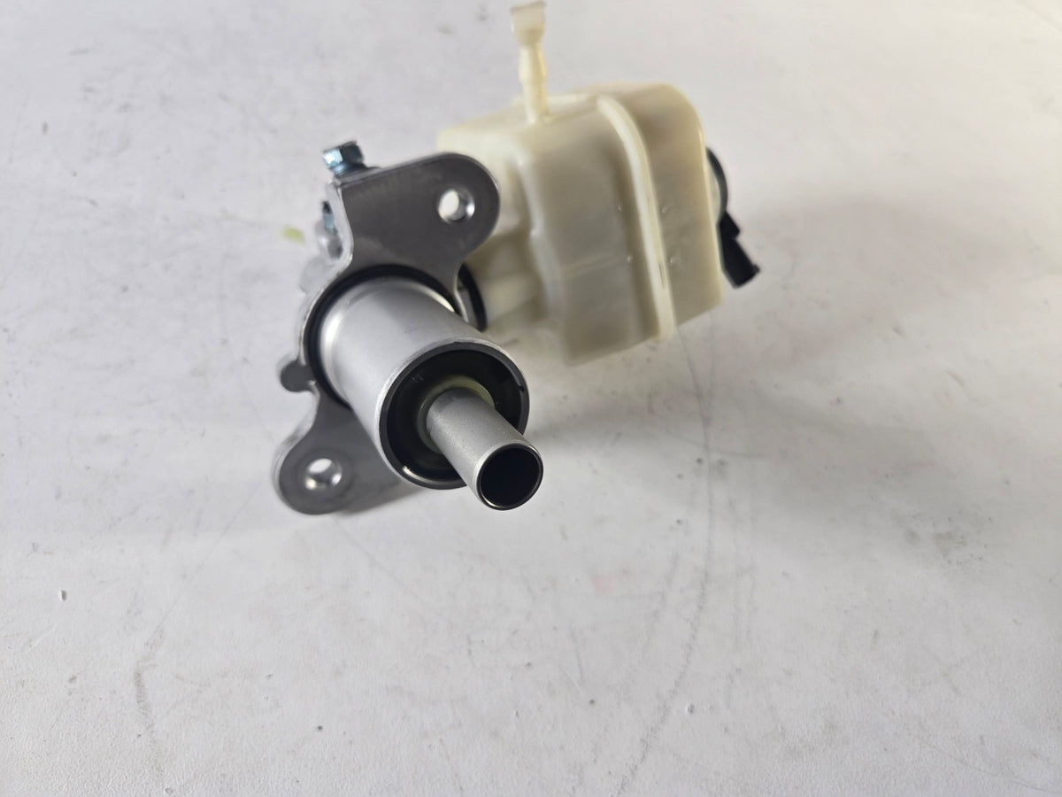 2010 2016 BMW 528i 535d 535i 550i Master Cylinder Brake Reservoir Bottle Cap OEM